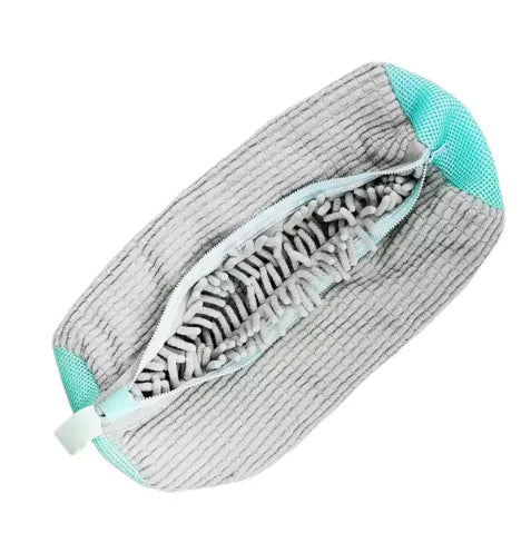 Trendy-Shoe Shield Wash Bag.